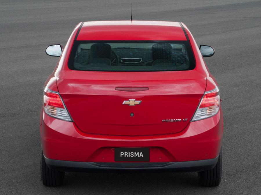  Chevrolet Prisma 2013 года  (фото 2 из 16)